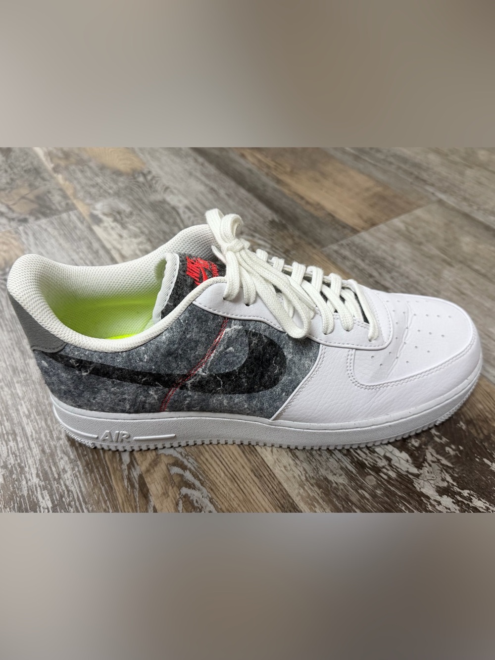 Nike Air Force 1 Low 07 LV8
Recycled Wool Pack White Gray